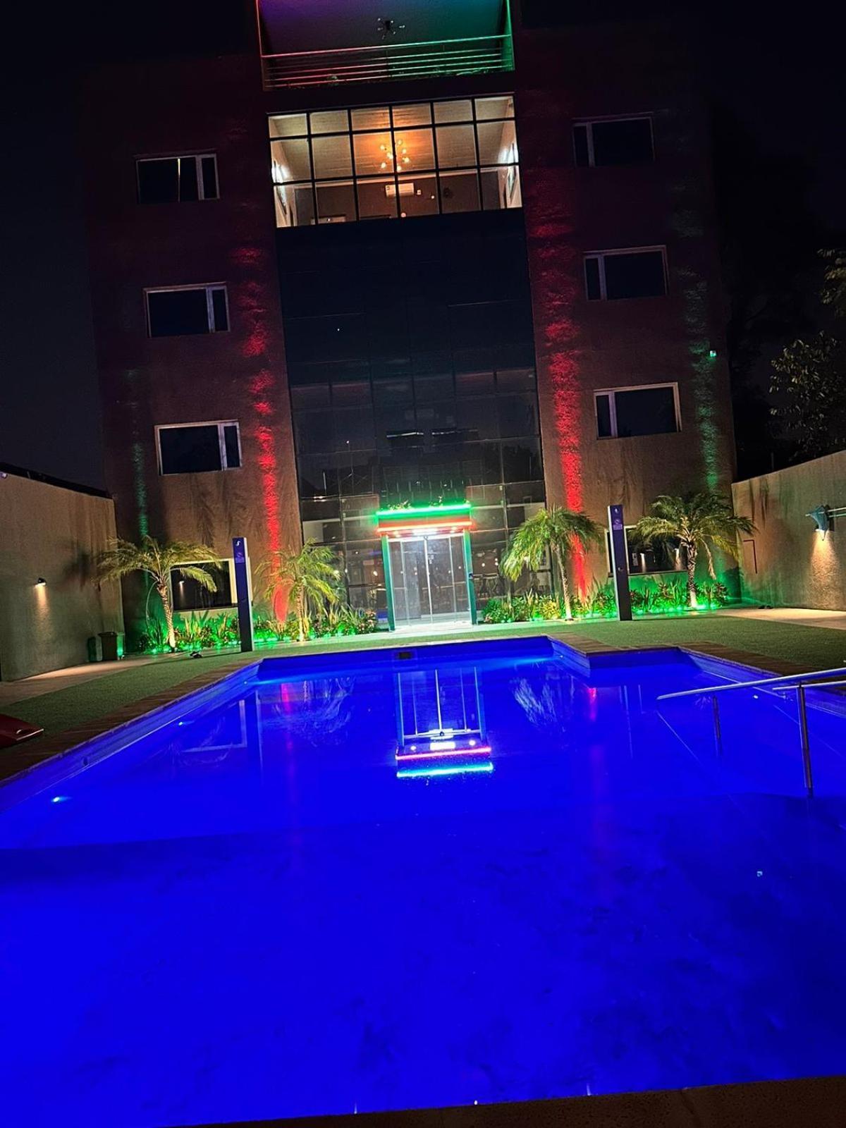 Hotel Boutique Genova Puerto Iguazú Exterior foto